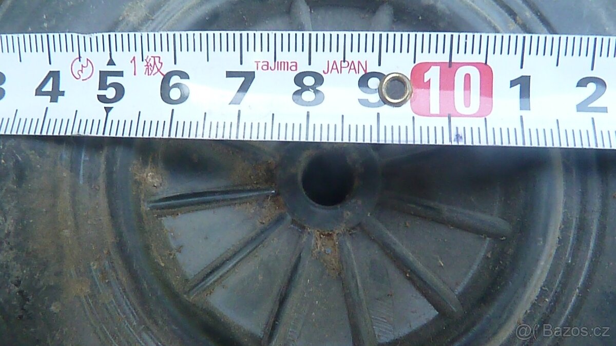 4x plastové kolečko - 3
