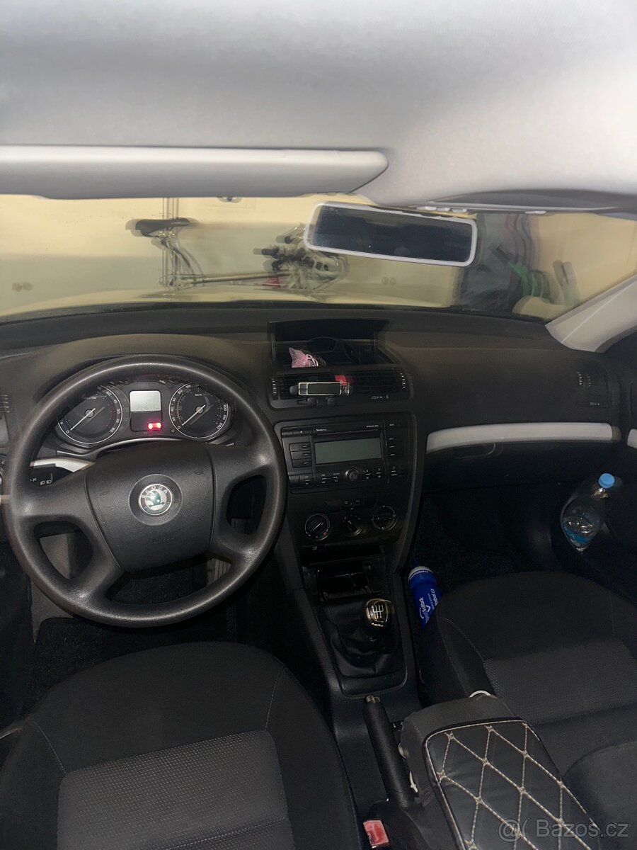 Škoda Octavie 2 rok 2006 - 3