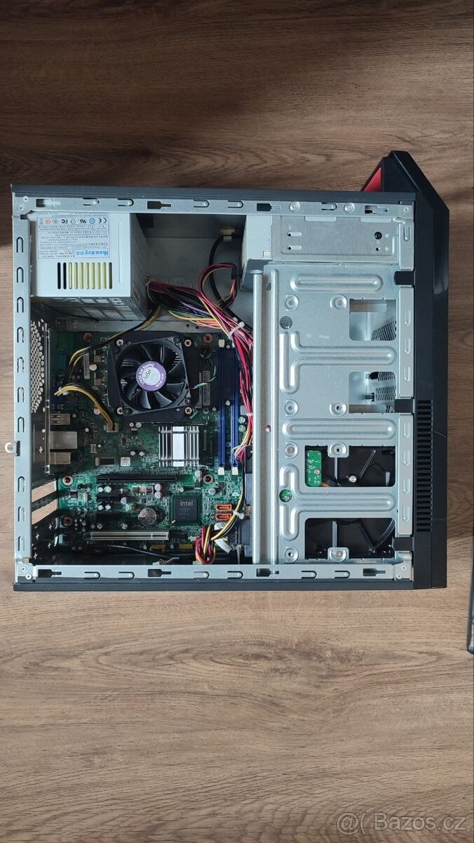 Počítač Lenovo ThinkCentre. - 3