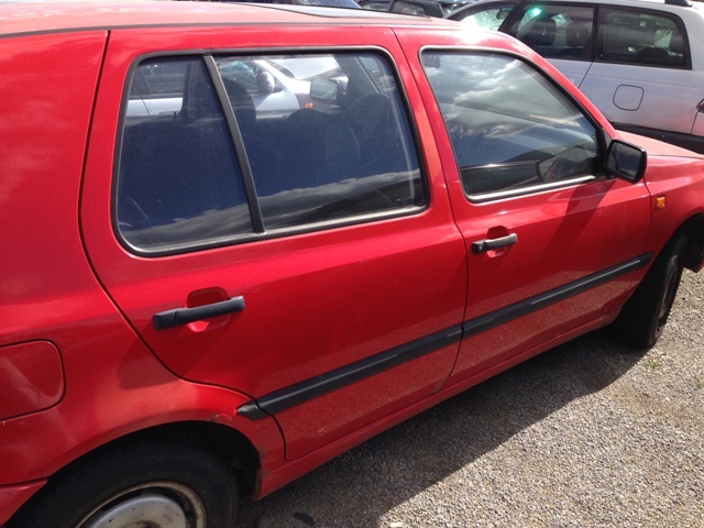 VW Golf 3 1,6i 55kW 1998 - jen díly AEE - 3