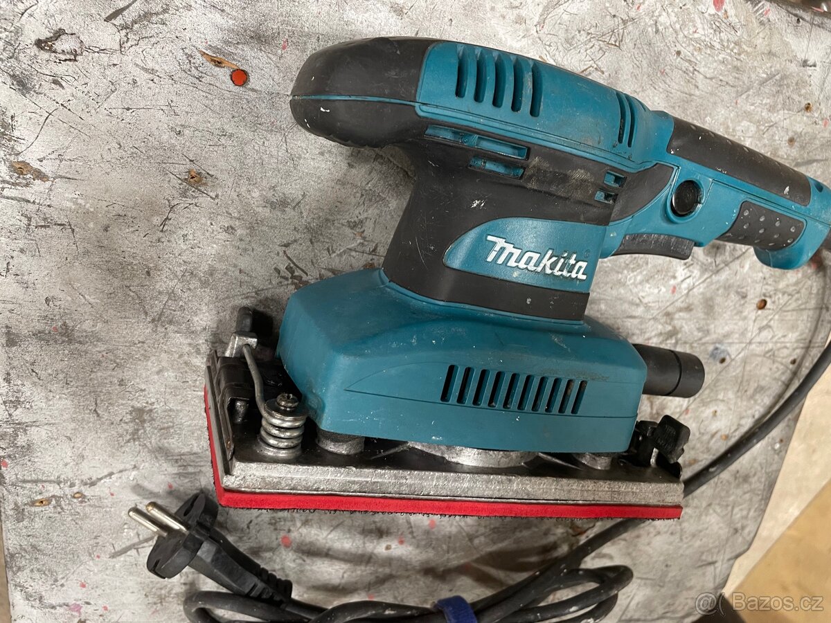 Vibrační bruska Makita BO3711 - 3