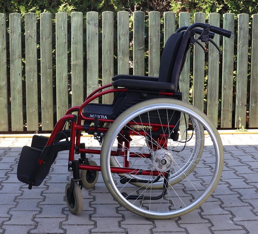 052-Mechanický invalidní vozík Meyra. - 3