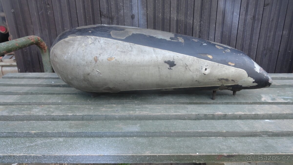 Praga 500Bd originál mosazná nádrž - 3