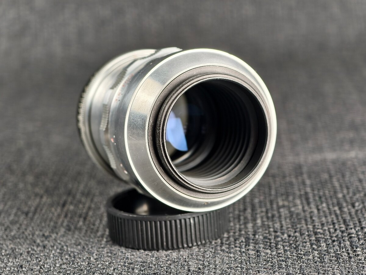 Meyer Optik Trioplan 100mm f2,8 red V M42 - 3