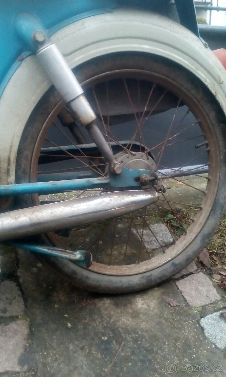 Prodám moped Stadion 22. - 3