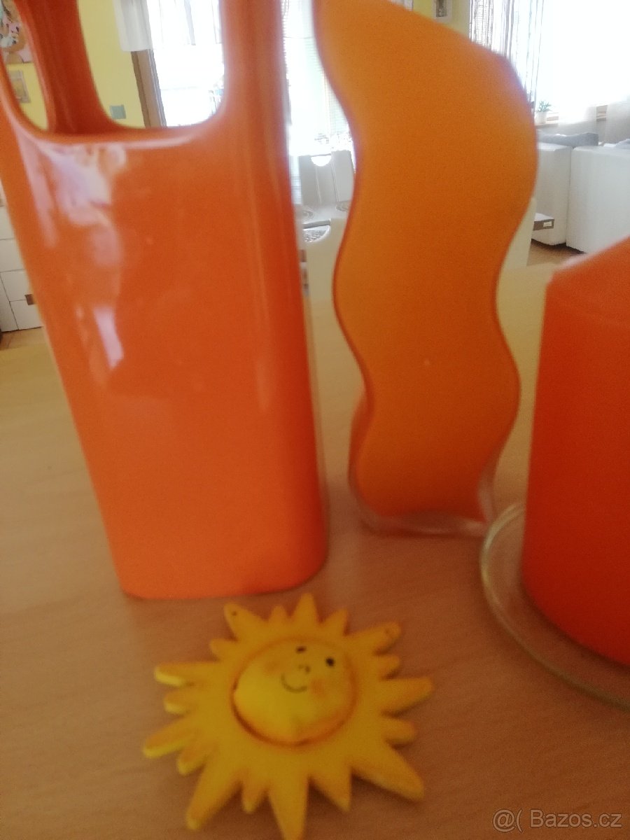 Váza, oranžové dekorace - 3