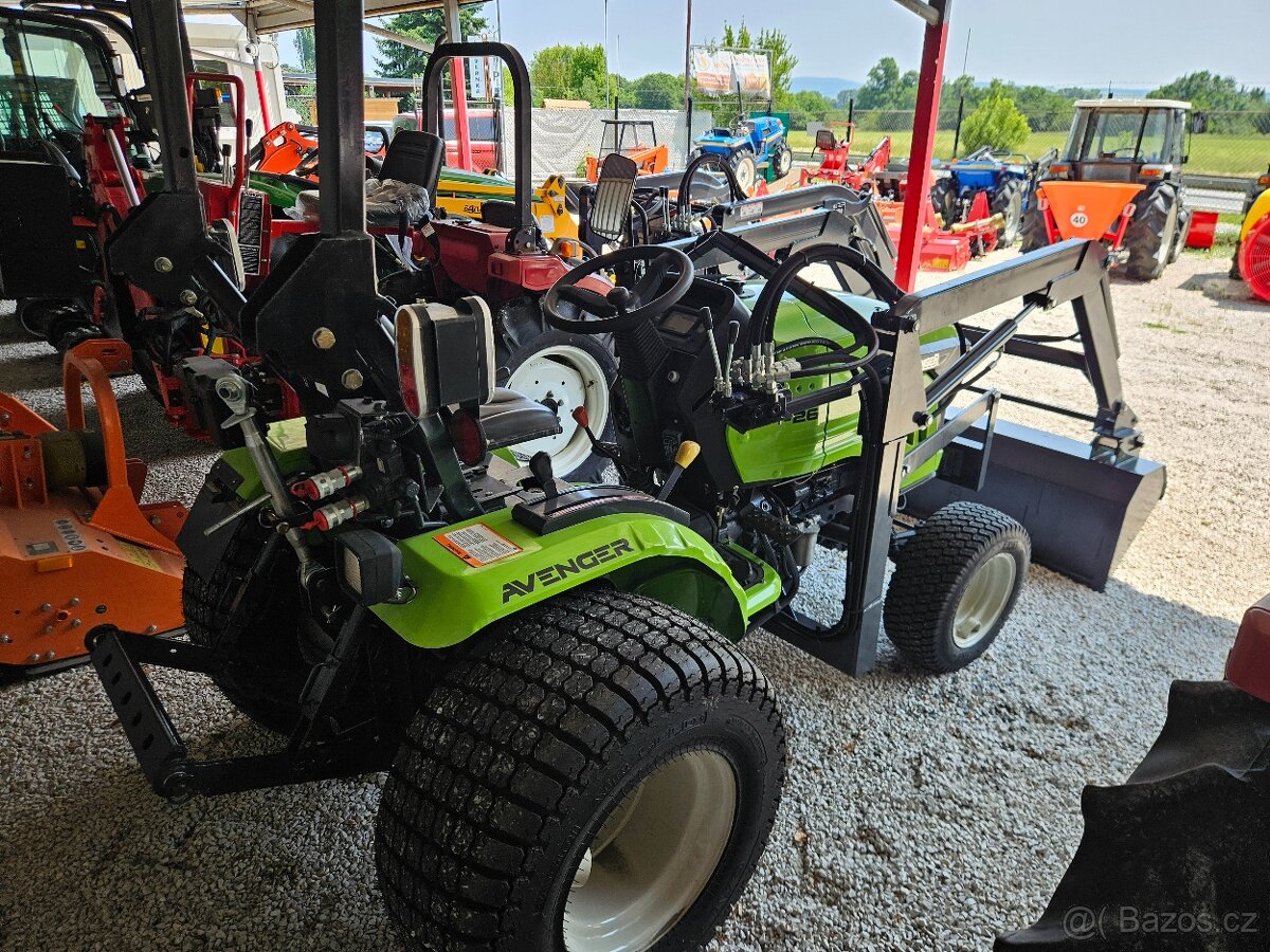 Malotraktor Avenger 26 4x4 - 3