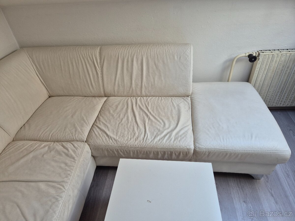 Kožená bílá sedačka - 3