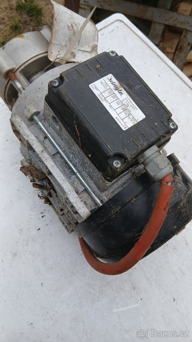 Motor s cerpadlem - 3