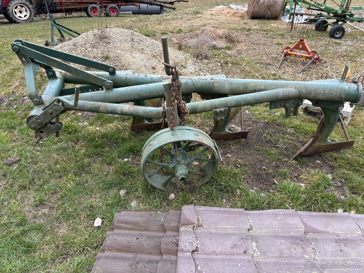 Roudensky pluh trijak - 3