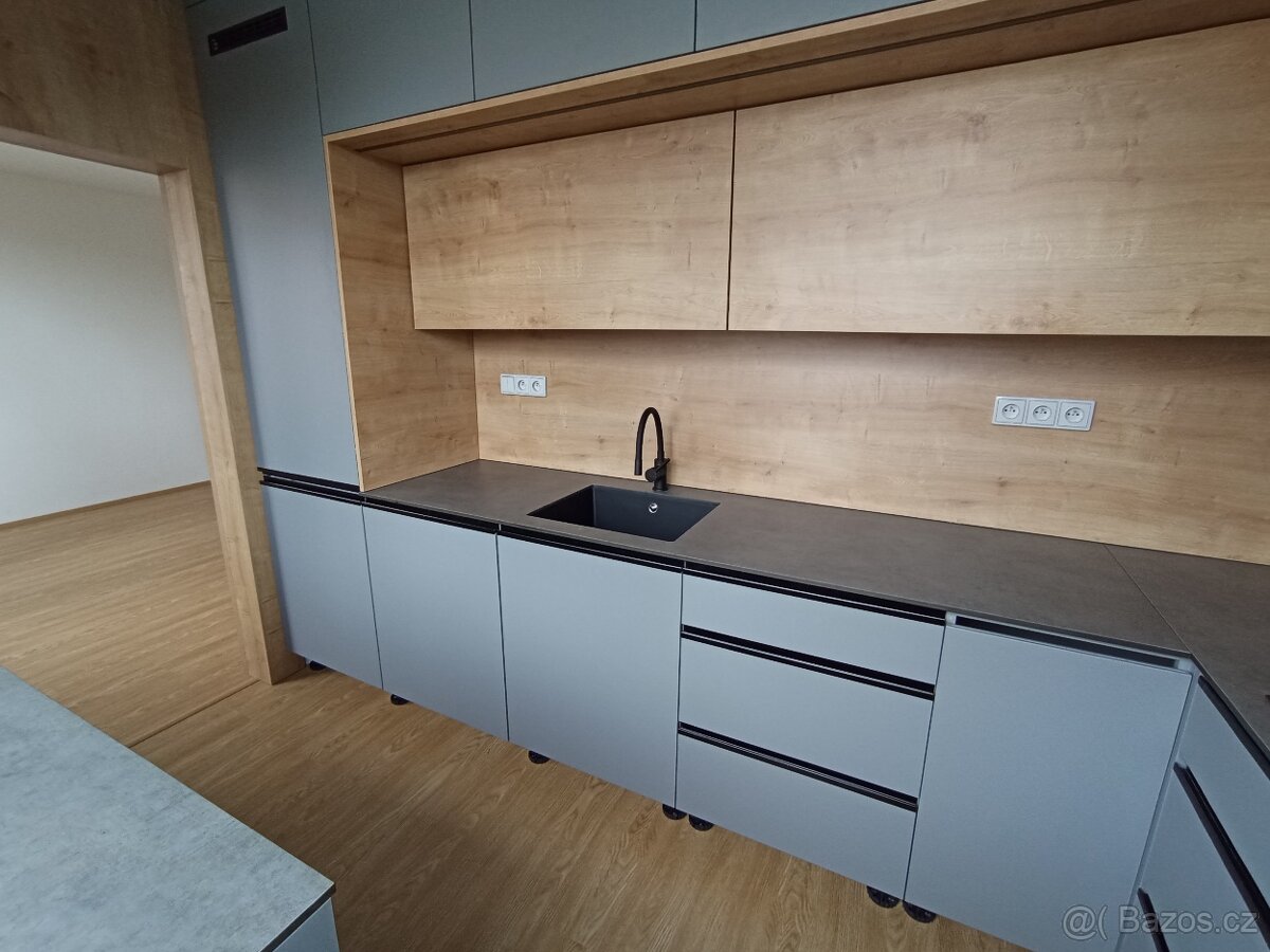 BYT 3+1 lodžie centrum Uherský Brod - 3