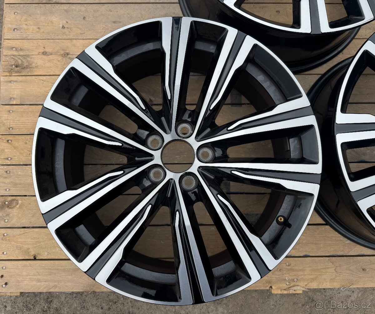 Prodám Originál ALU disk Volvo 19¨ sada 4530 - 3