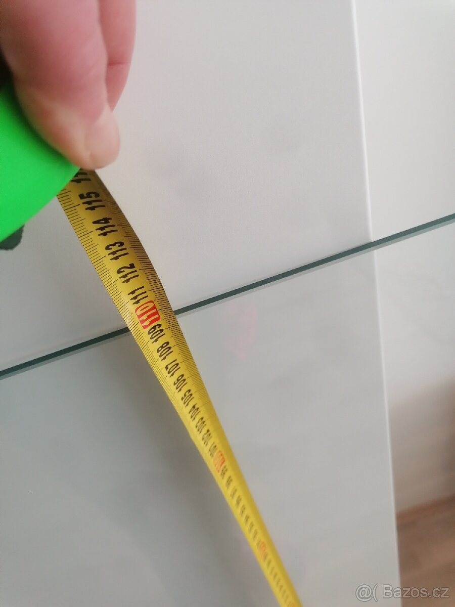 Sklenena deska na psací stul - 3