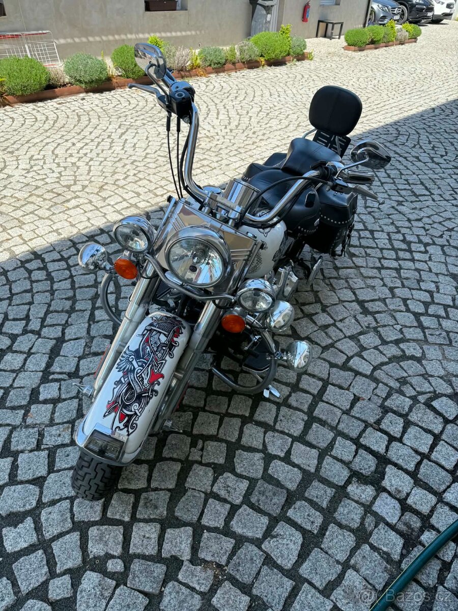 Harley-Davidson Softail Heritage Classic - 3