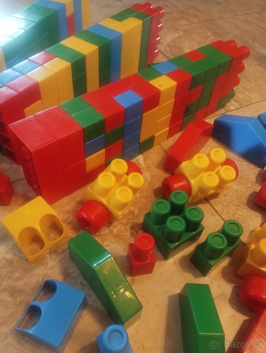 Sada kostek v přepravním boxu - 3