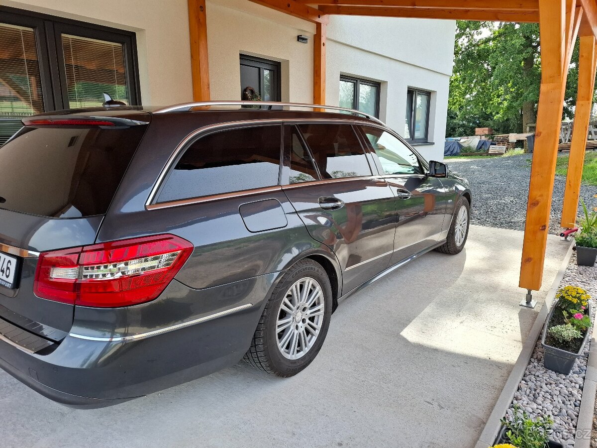Mercedes -Benz E w212 - 3