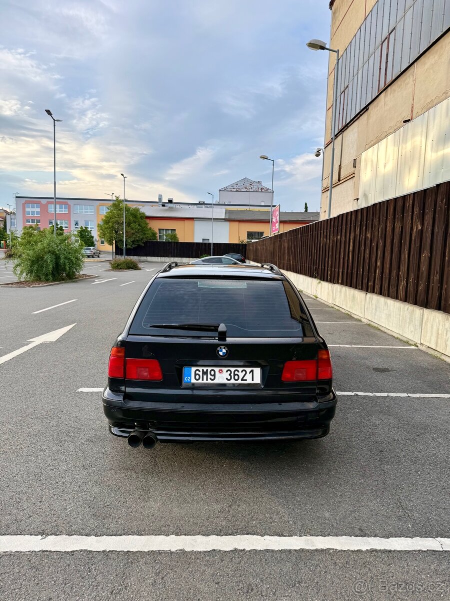 BMW E39 523i touring 1998. Prodej/vymena - 3