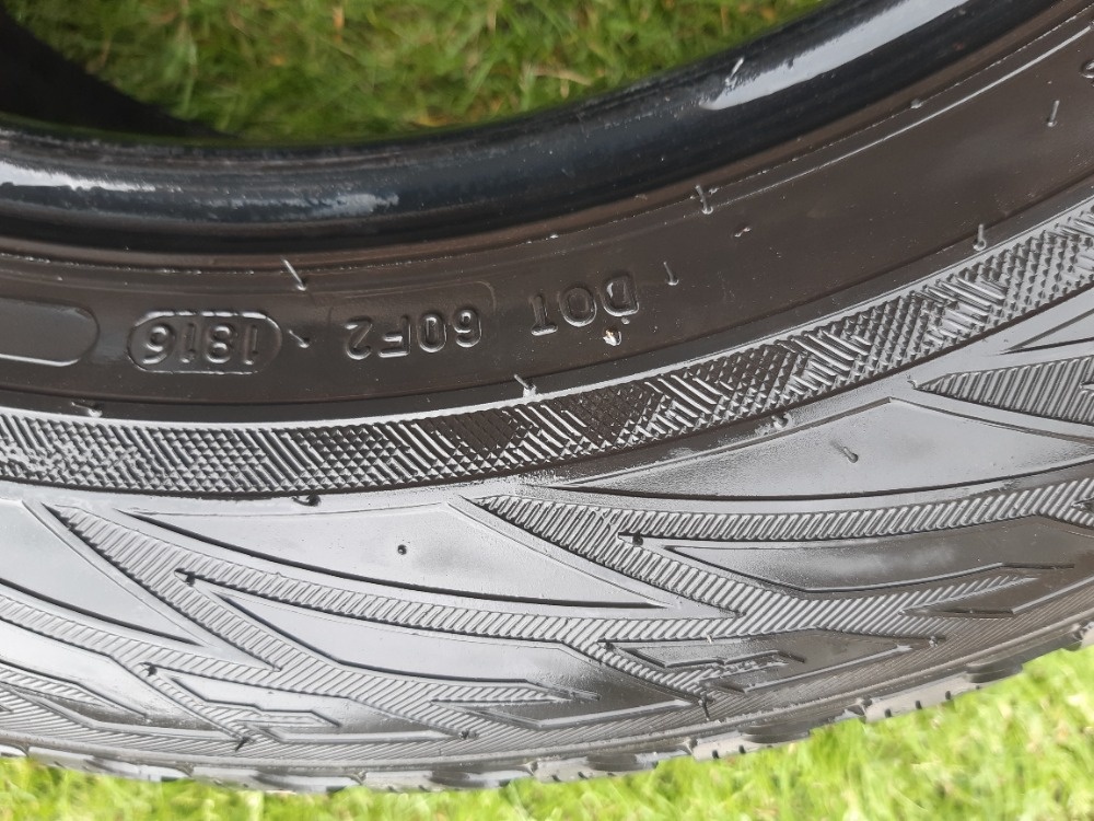 Nokian 225/60 R17 zimní - 3