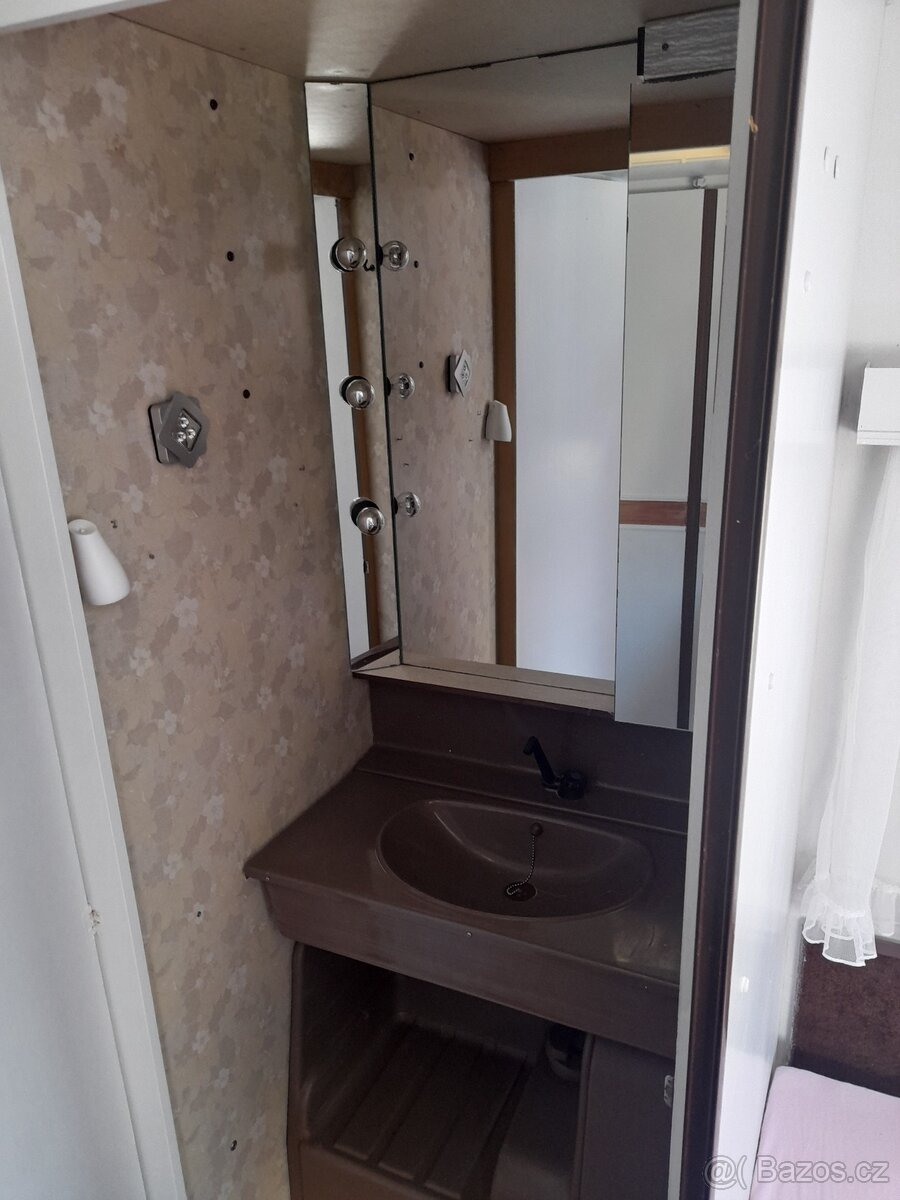 Obytný karavan - 3