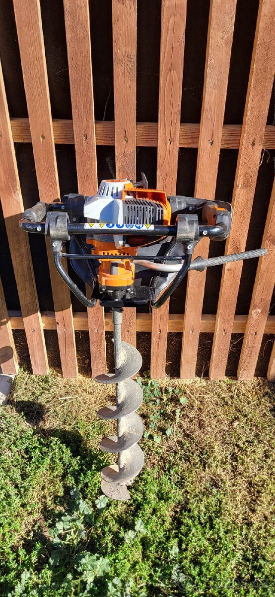 Prodám jamkovač vrták Stihl BT 131 - 3