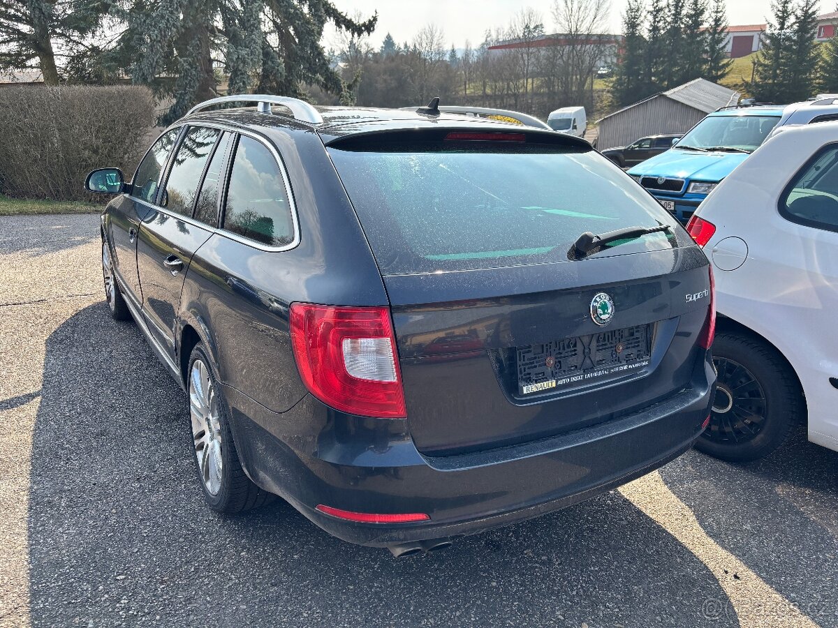 Škoda Superb Combi 2 - 3