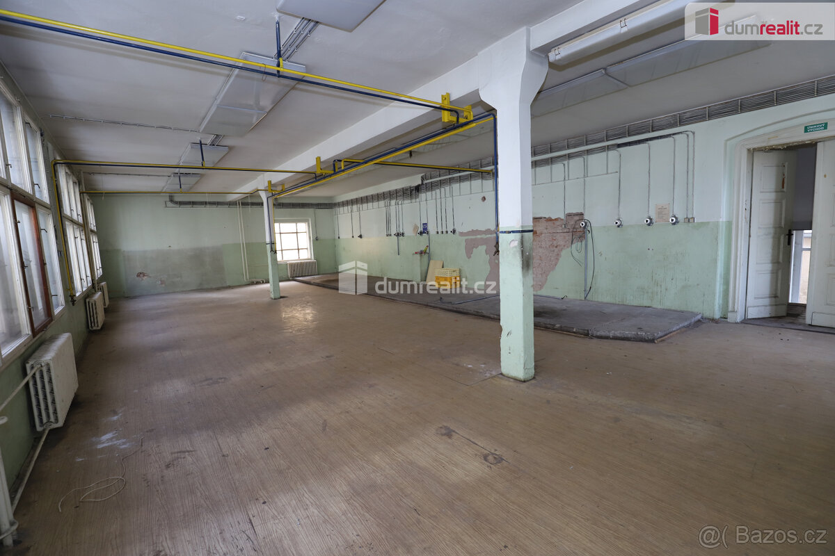 Objekt občanského vybavení - bývalá škola v Kraslicích - 3