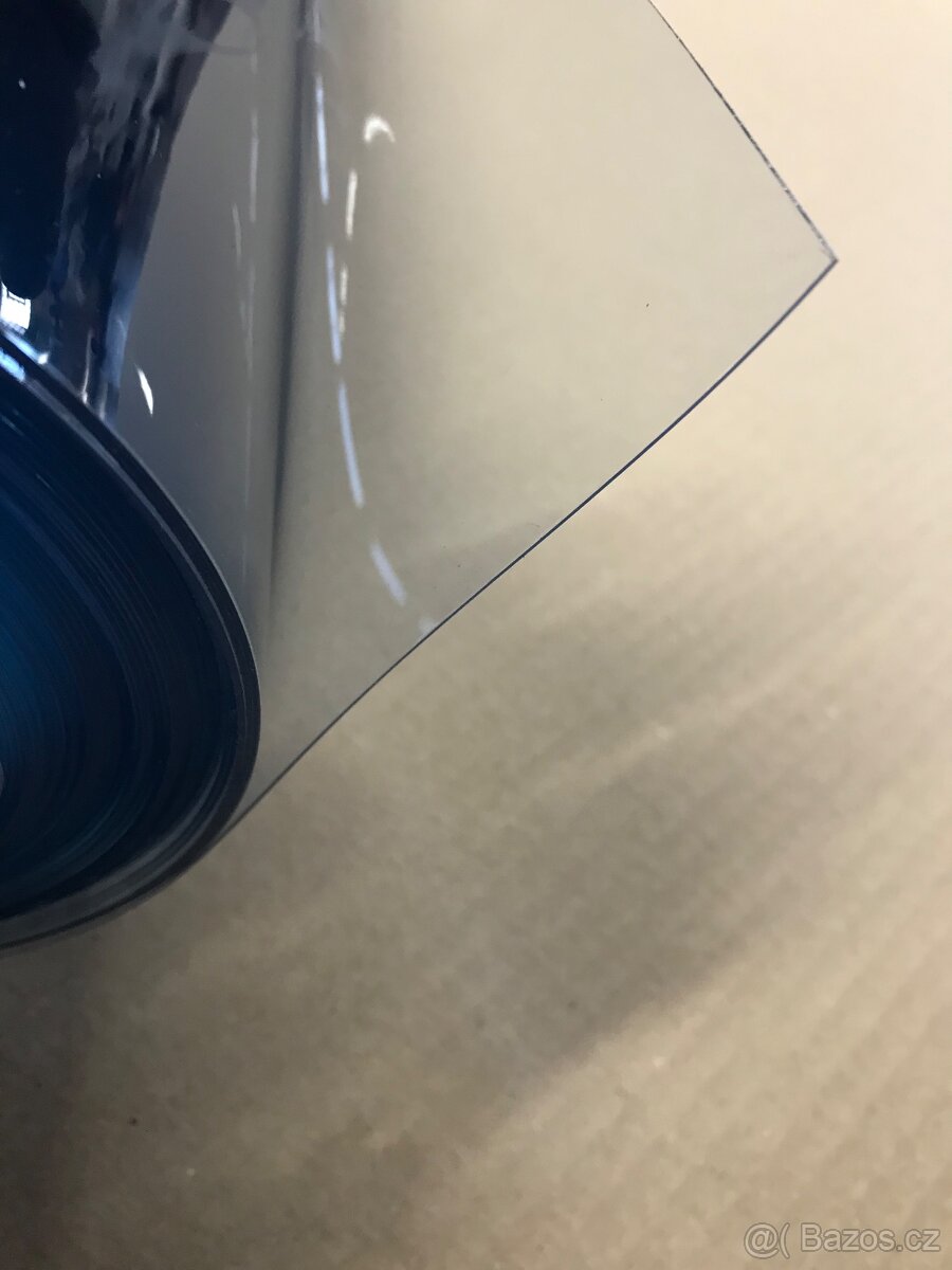 Průhledná PVC fólie “slída”; cca 850g/m2; 0,75mm tloušťka - 3