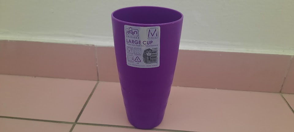 Prodám 4 kusy plastových kelímků - 3