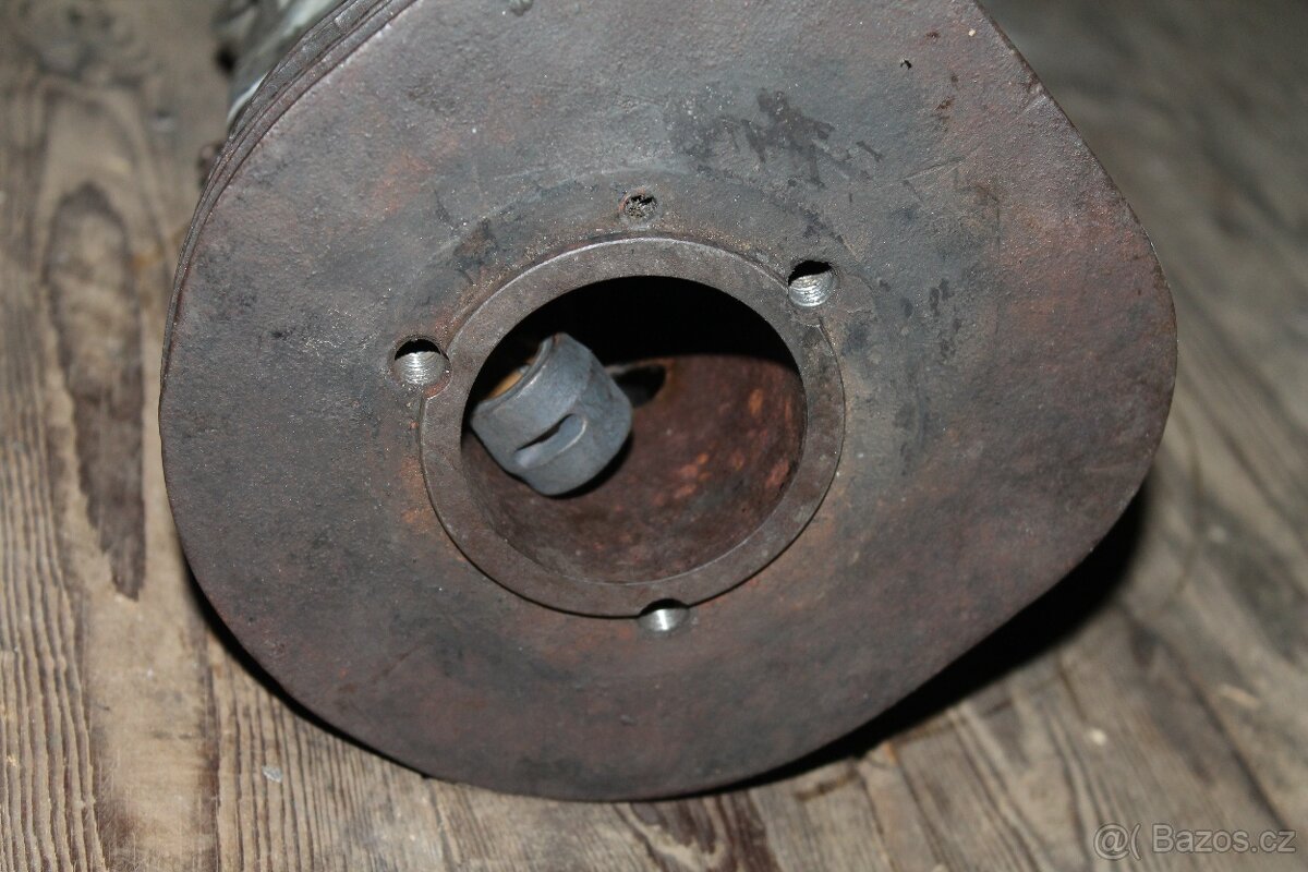 Jawa Special motor + kolena - 3