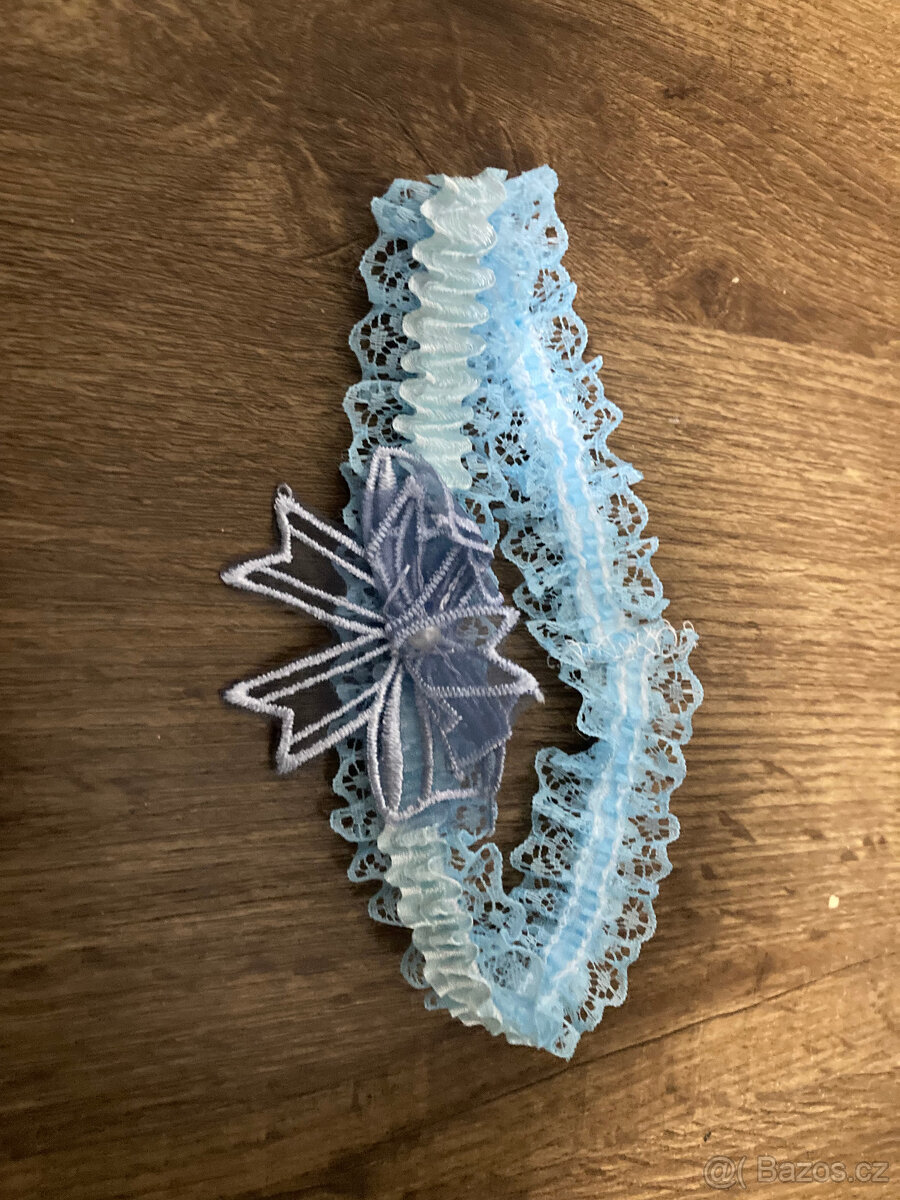 set pro nevěstu-závoj, podvazek, ozdoba do vlasů - 3