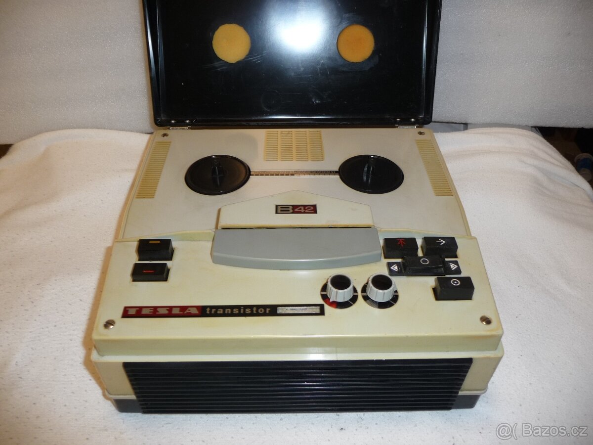 MAGNETOFONY TESLA - 3