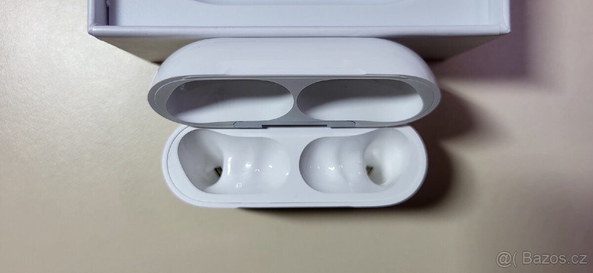 Apple AirPods Pro 3 - 3