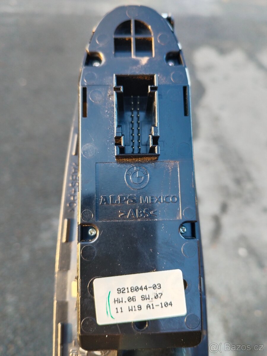 Spínač ovládání oken a zrcátek BMW - 3