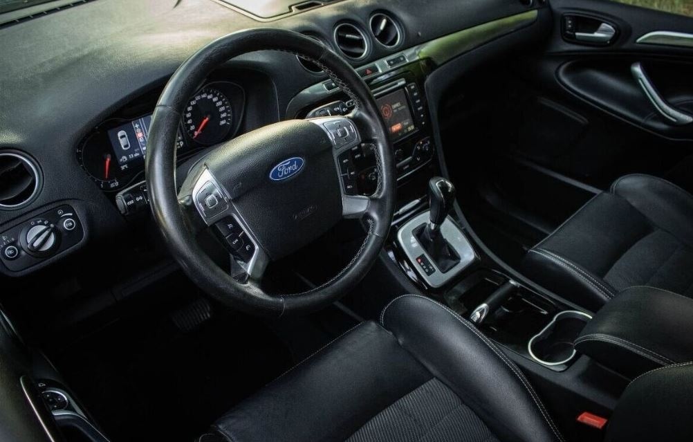 Ford S-Max 2.0 Nafta hatchback Titanuma - 3