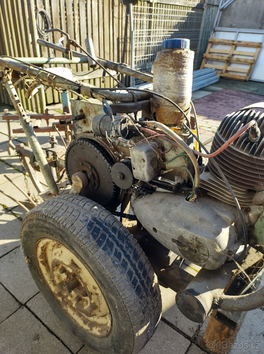 Prodám zahrání malotraktor. - 3