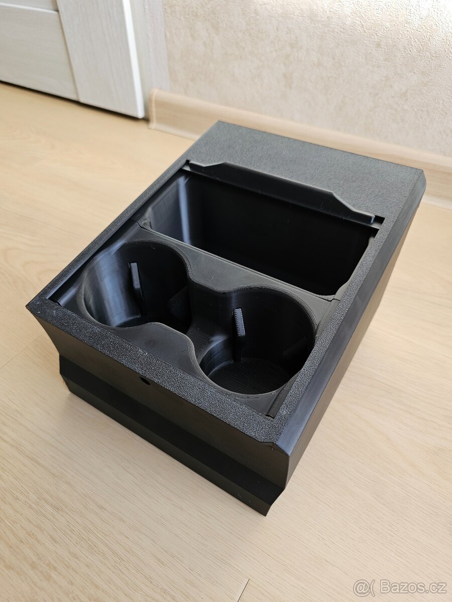 Zadní konzola s držáky nápojů BMW E39 - 3