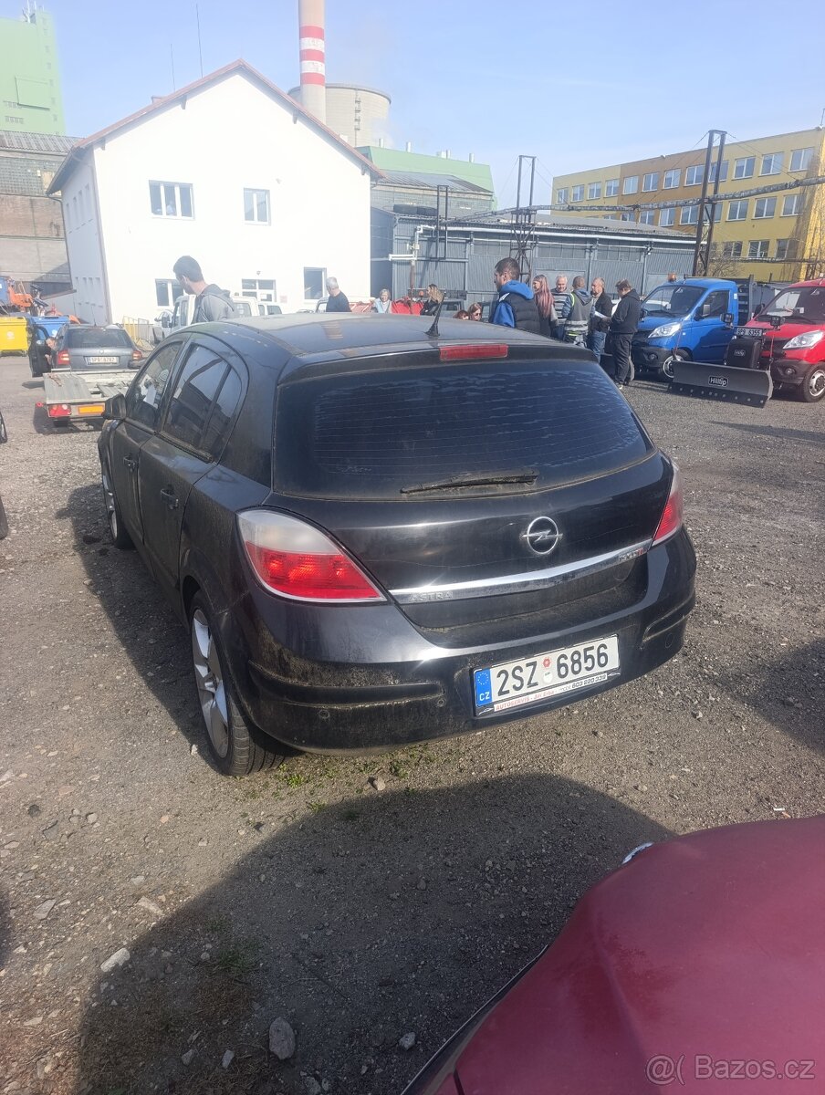 Opel Astra h - 3