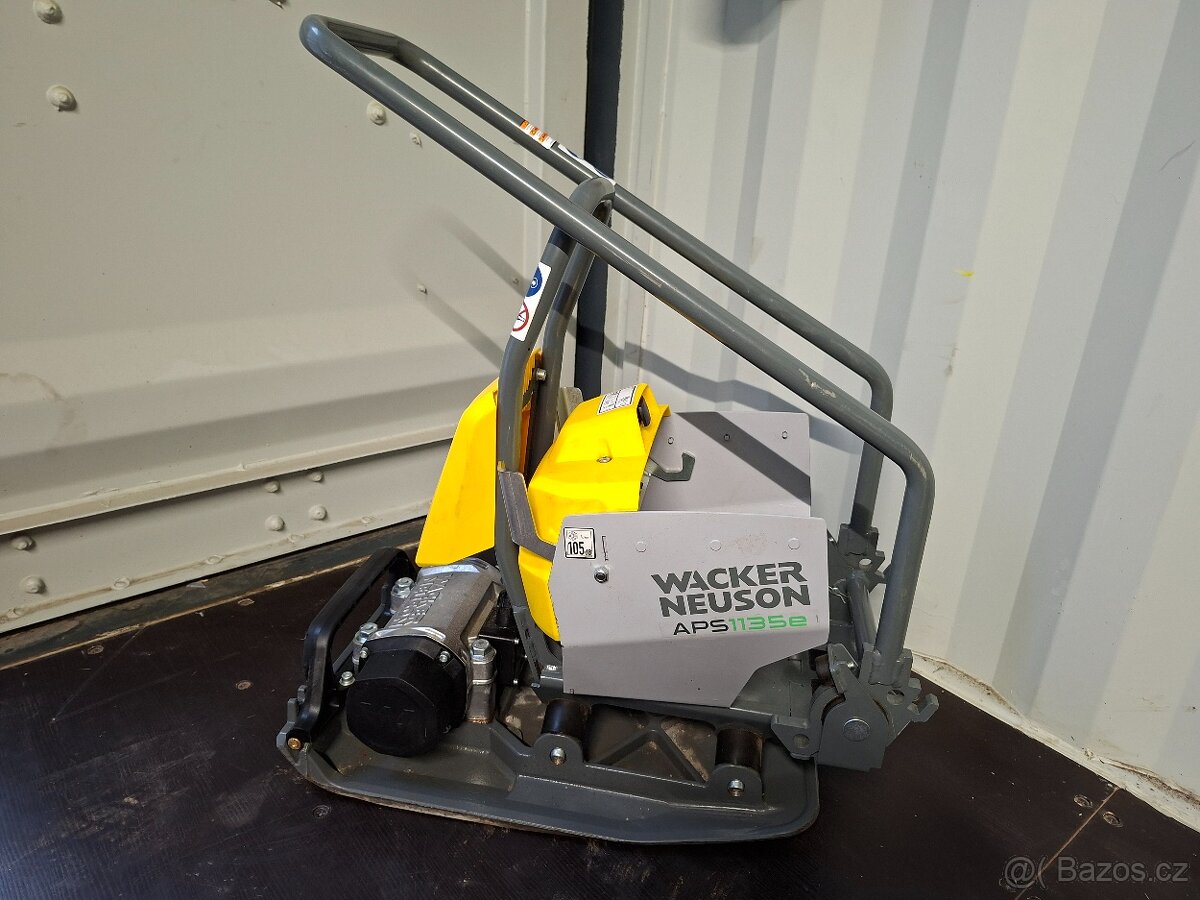 AKU Vibrační deska Wacker Neuson APS1135e - 3