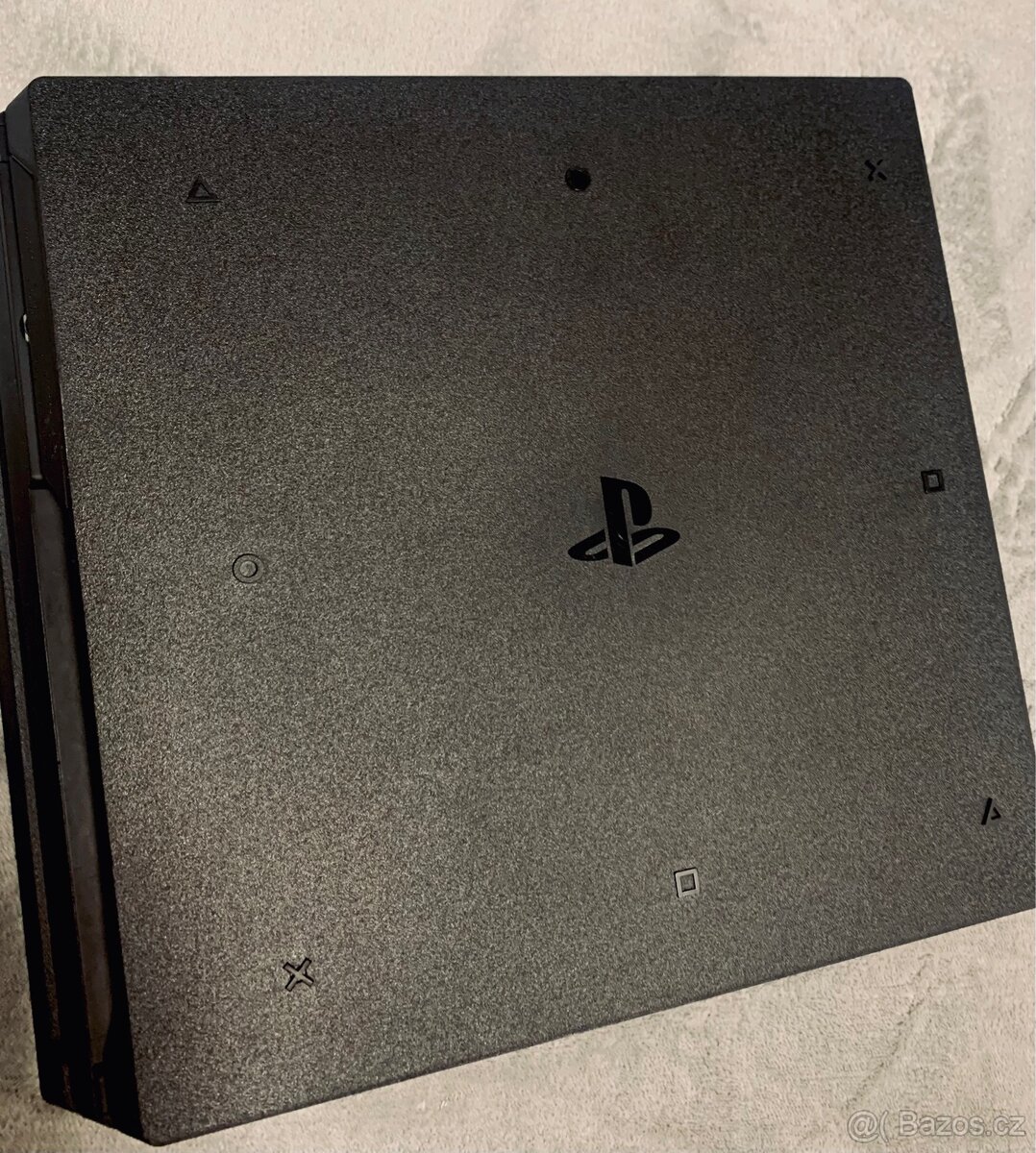 PS4 Pro - 3