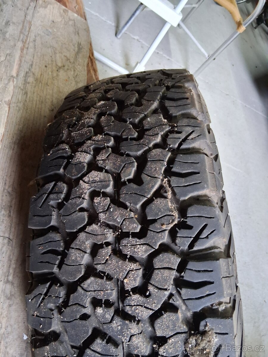 PNEU BFGOODRICH  ALL-Terrain  T/A