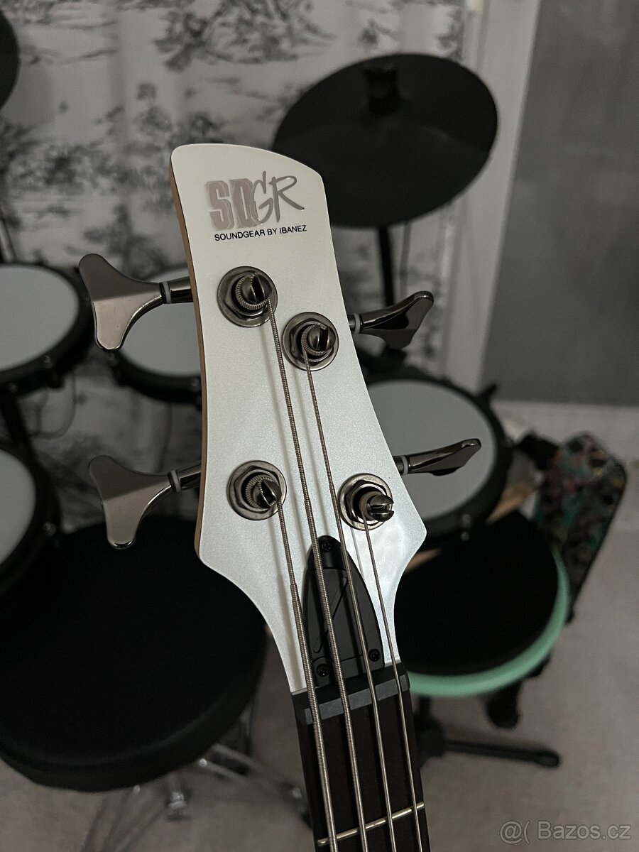 Ibanez SR300E-PW Pearl White - 3