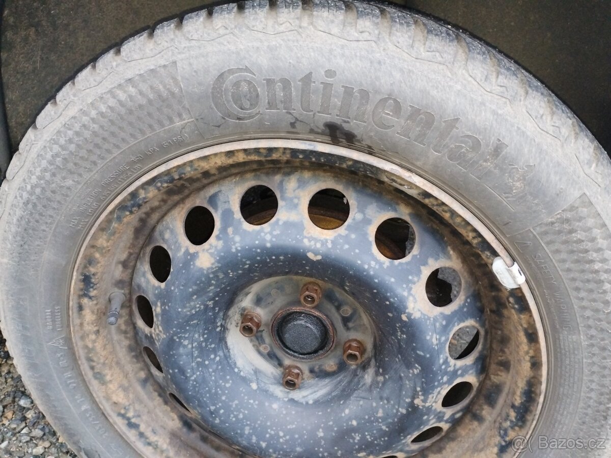 Sada pneu 205/55 R16 na ráfku 6.50 X 16 E=26 z Citroenu C4 - 3