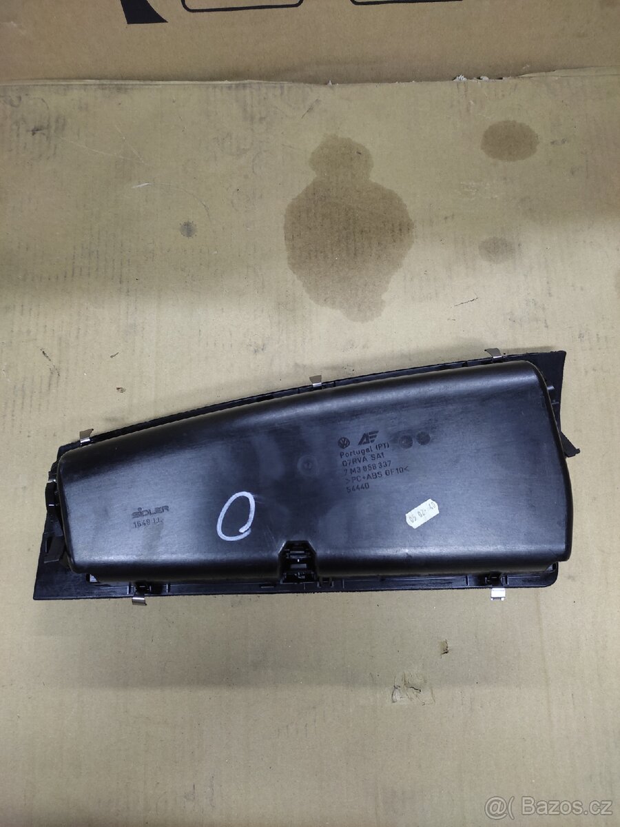 Kastlik spolujezdce - 3