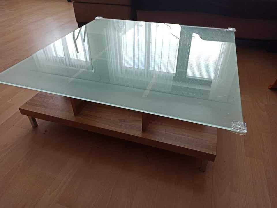 Konferenční stolek - 3