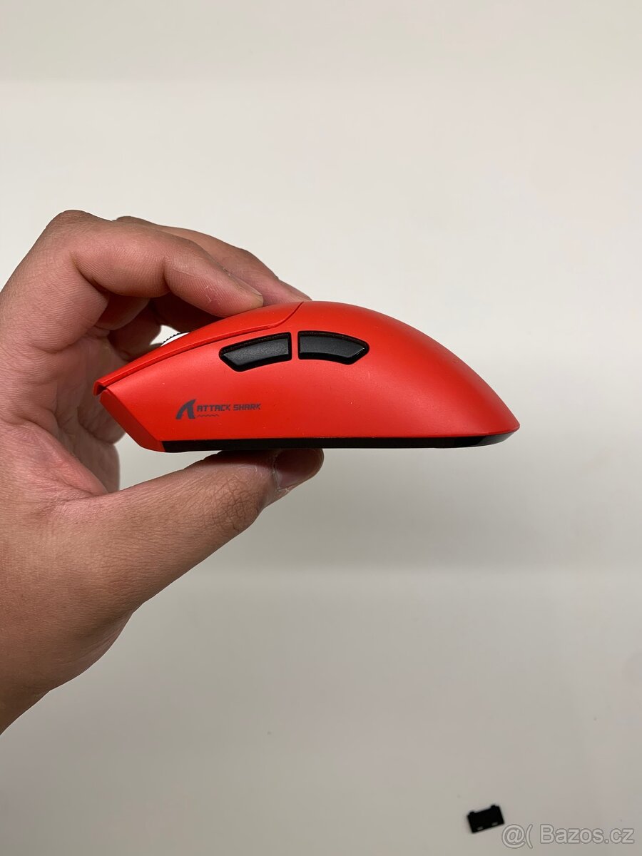 Prodám herní myš Attack Shark - 3