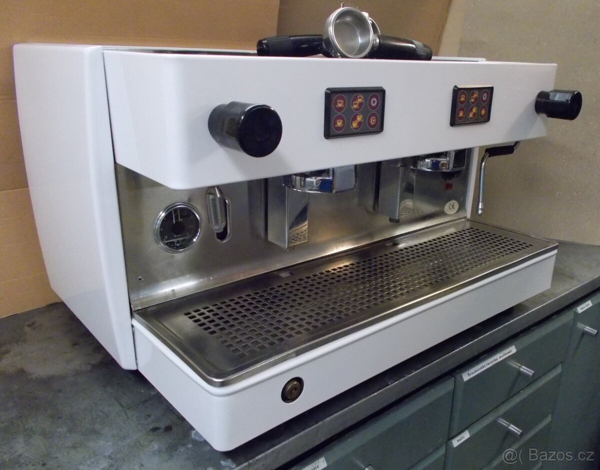 Pákový kávovar - 3