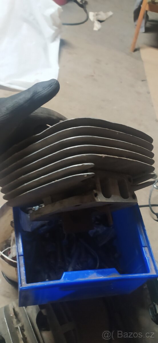 Válec čz 980 starší typ - 3