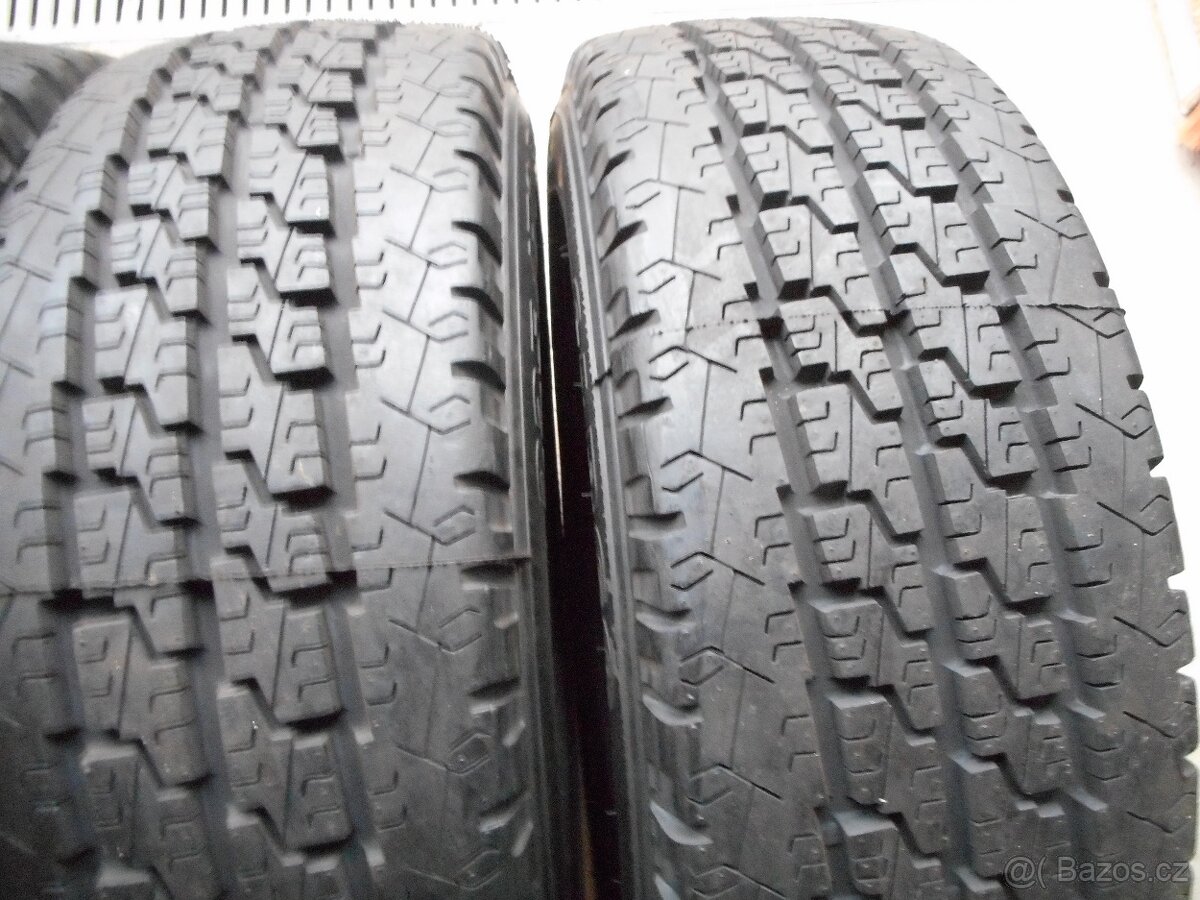 225/70R15C - 3