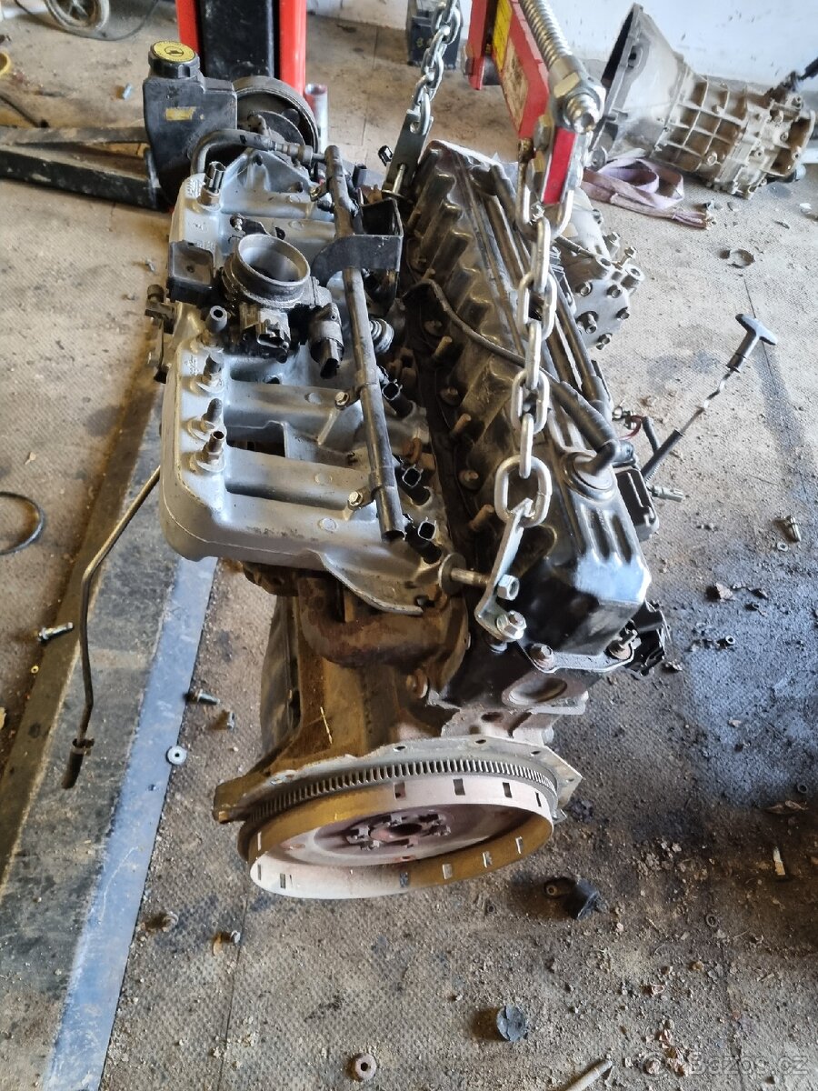 Prodam motor jeep 4.0 XJ,WJ - 3