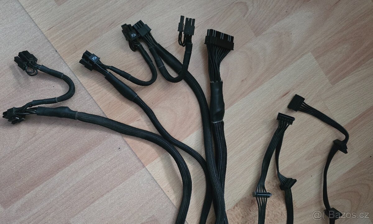 Corsair RM 1000x - 3